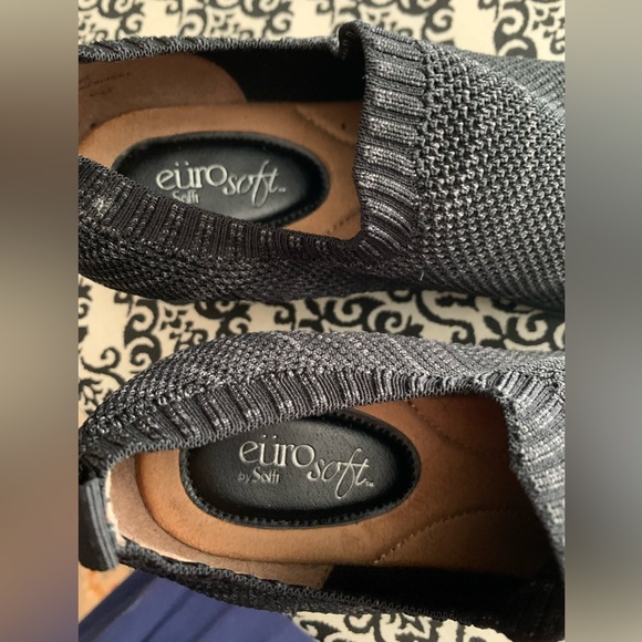 Sofft knit shoes - Picture 3 of 3
